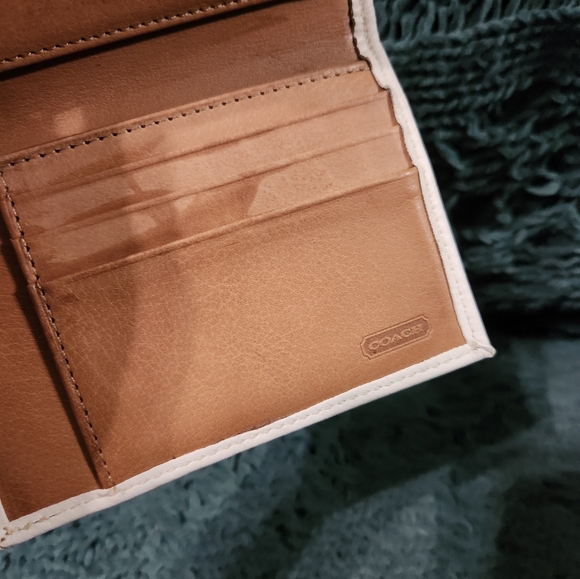 Coach White Bifold Leather Wallet